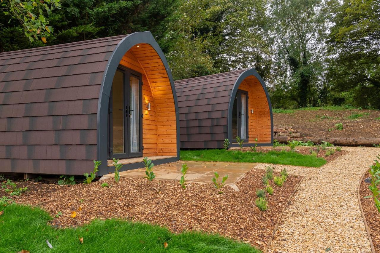 The Plough Inn Cabins Ramsden Dış mekan fotoğraf